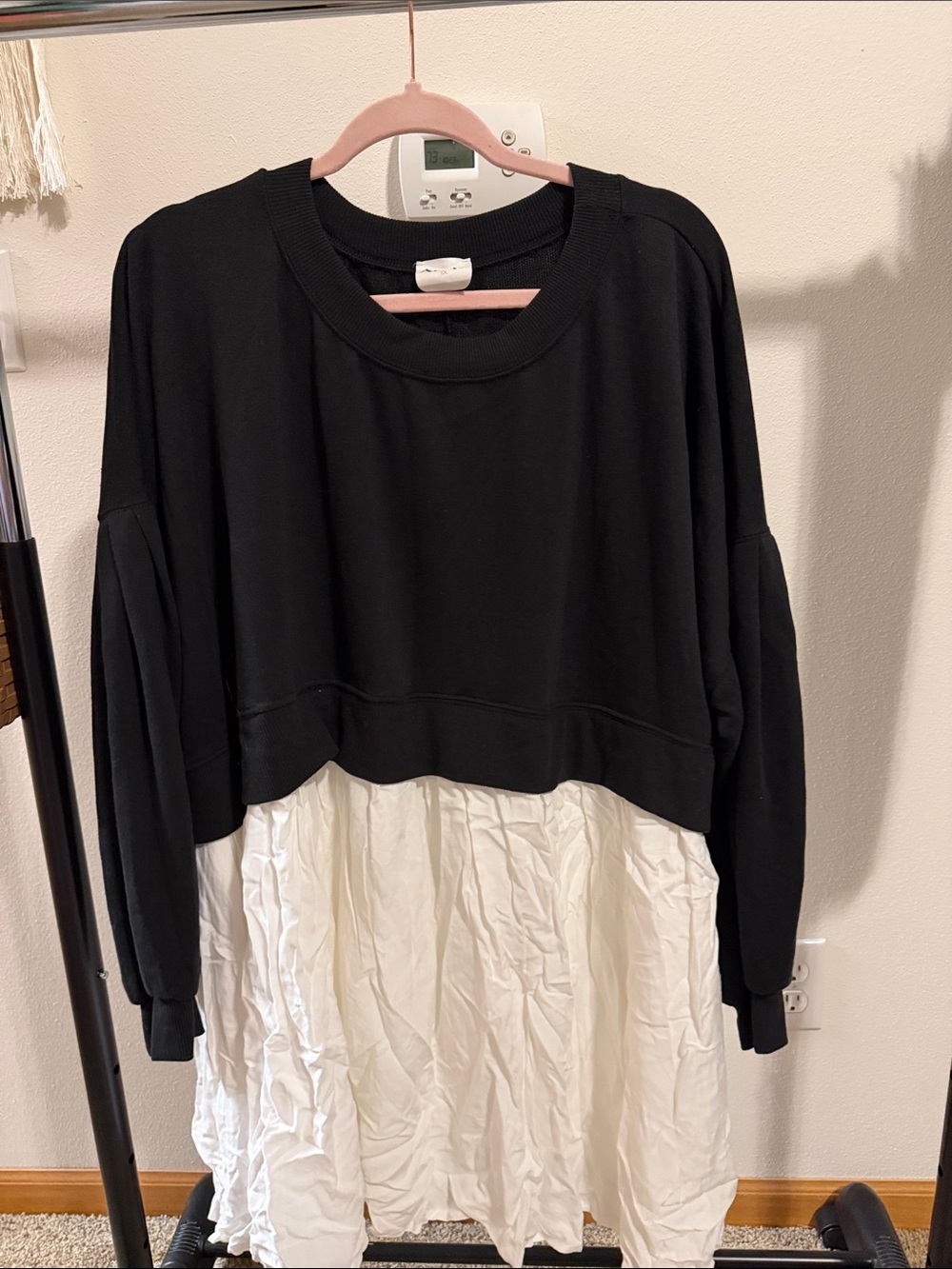Arula 1X Black and White Layered Pullover Dress